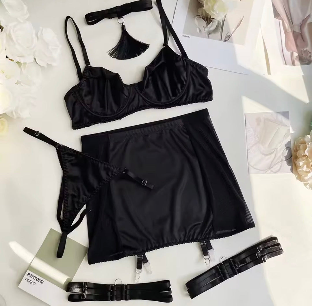 Hayra Lingerie Set